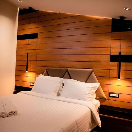 Hotel Goya Boutique Targu Jiu Ngoại thất bức ảnh