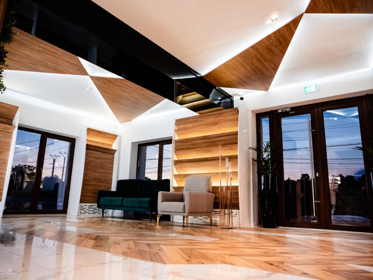 Hotel Goya Boutique Targu Jiu Ngoại thất bức ảnh