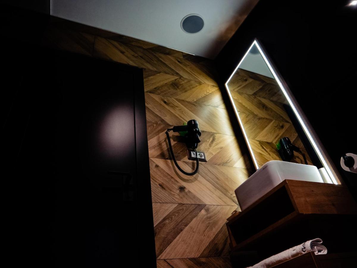 Hotel Goya Boutique Targu Jiu Ngoại thất bức ảnh