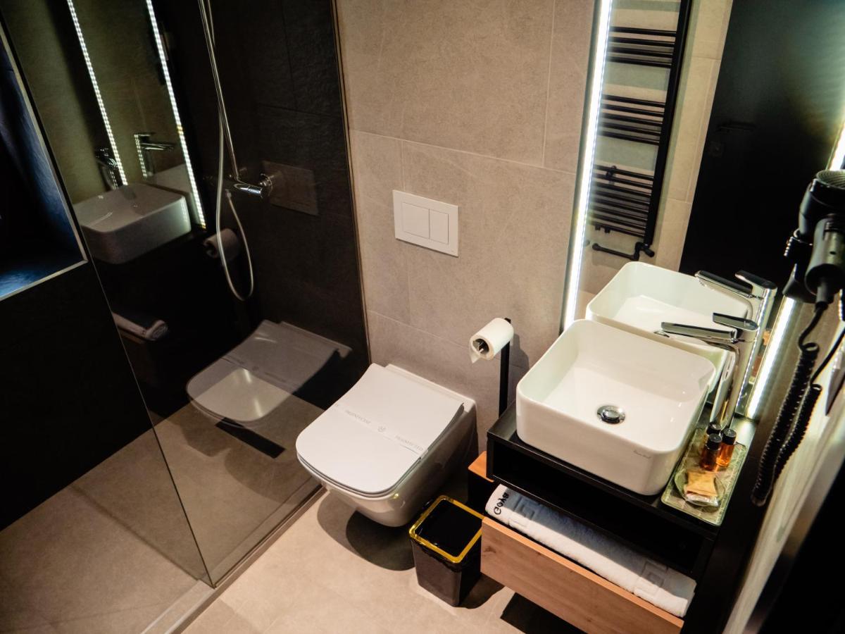 Hotel Goya Boutique Targu Jiu Ngoại thất bức ảnh