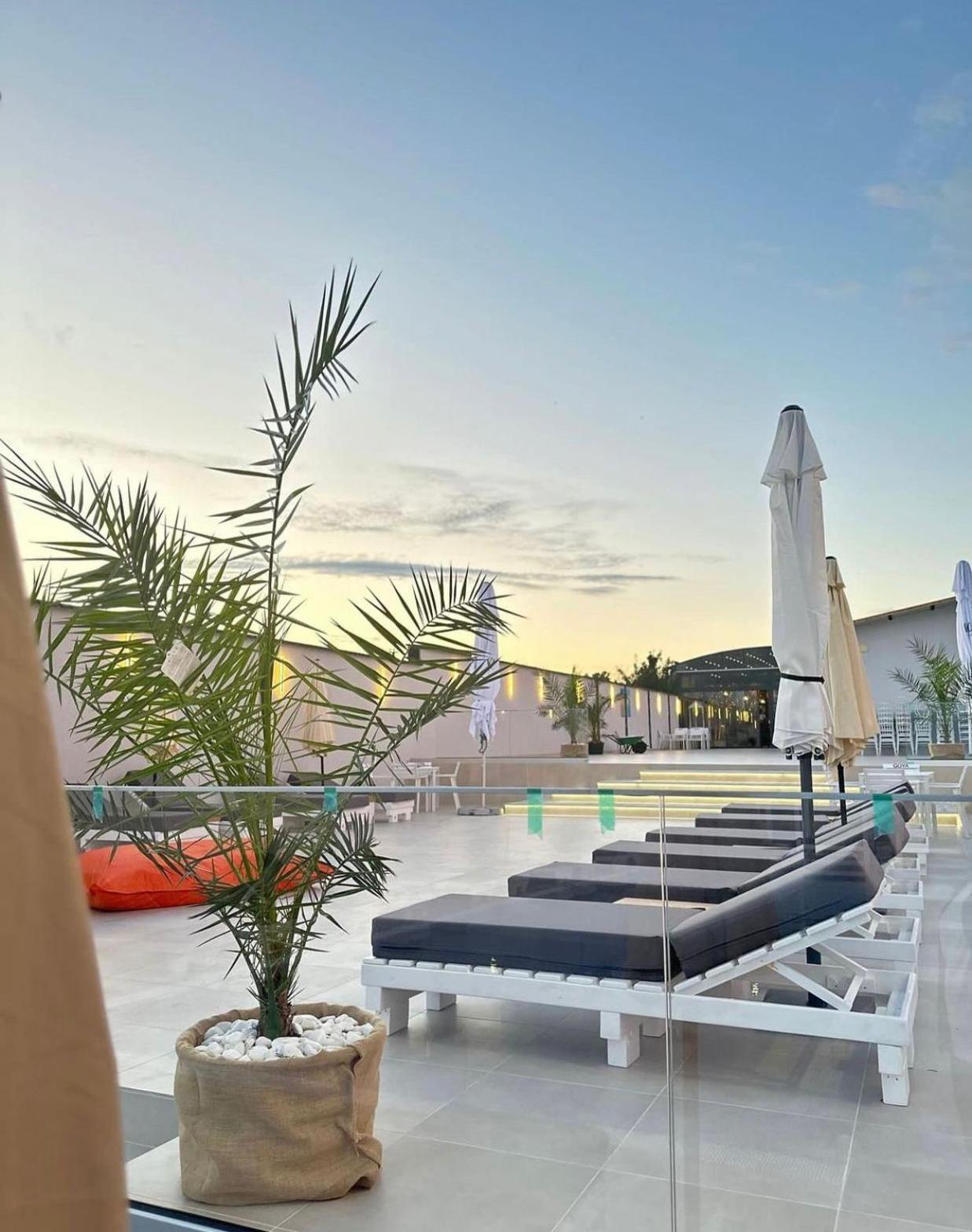 Hotel Goya Boutique Targu Jiu Ngoại thất bức ảnh