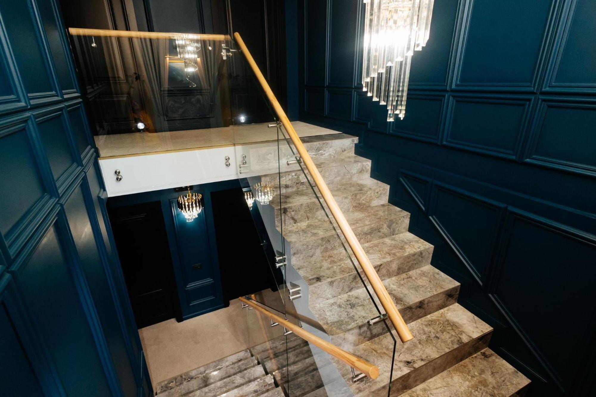 Hotel Goya Boutique Targu Jiu Ngoại thất bức ảnh