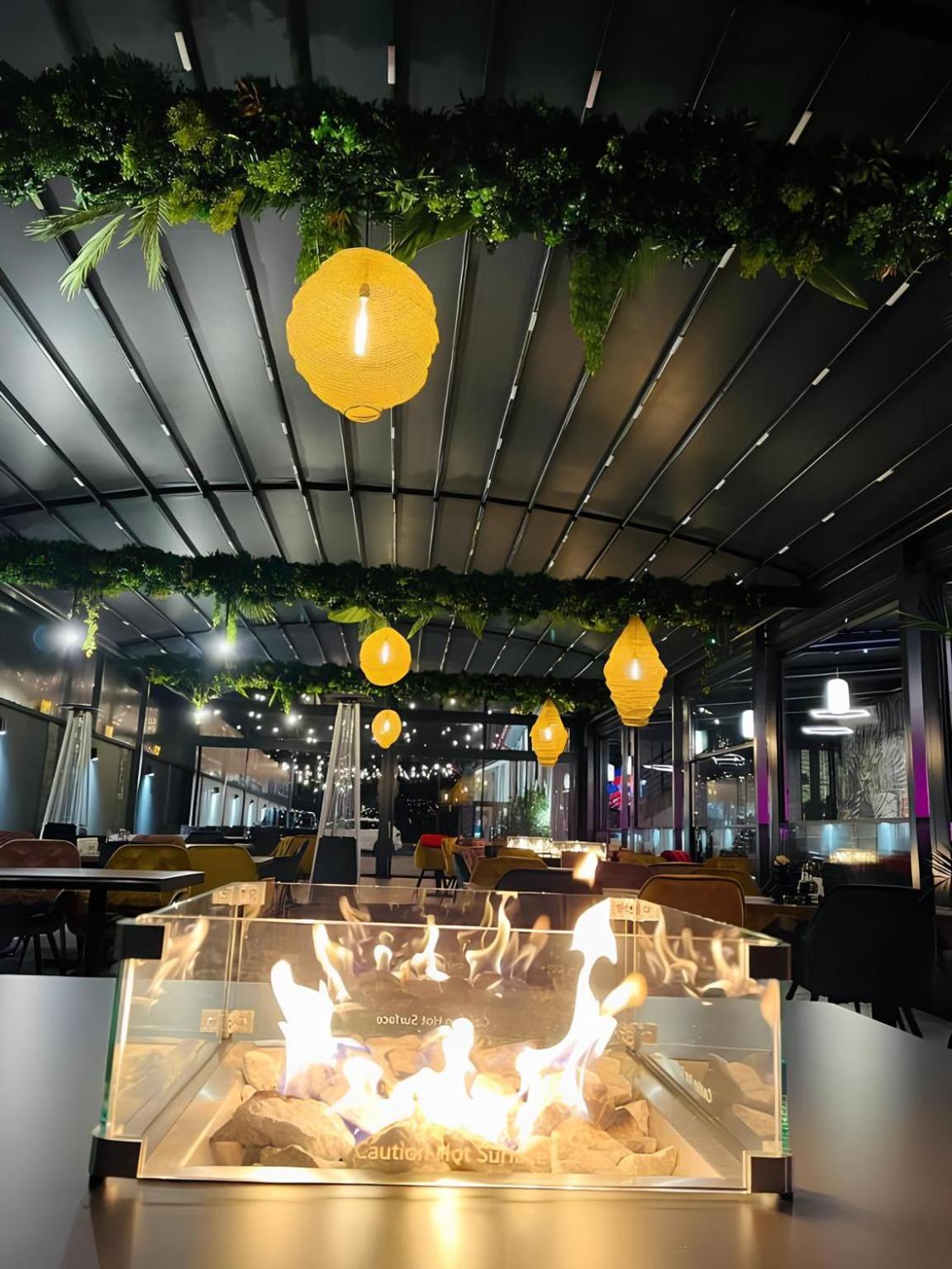 Hotel Goya Boutique Targu Jiu Ngoại thất bức ảnh